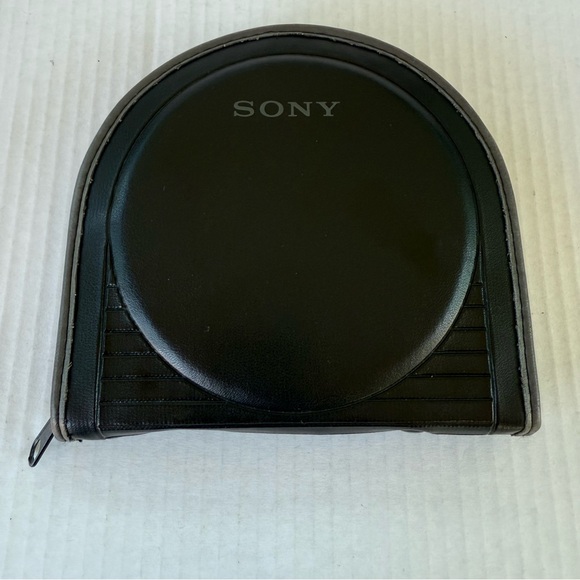 Sony Black Protective Case for 10 CD - Picture 1 of 6